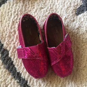 Hot pink sparkly Toms!